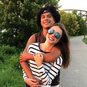 Meet your Posher, Ethy